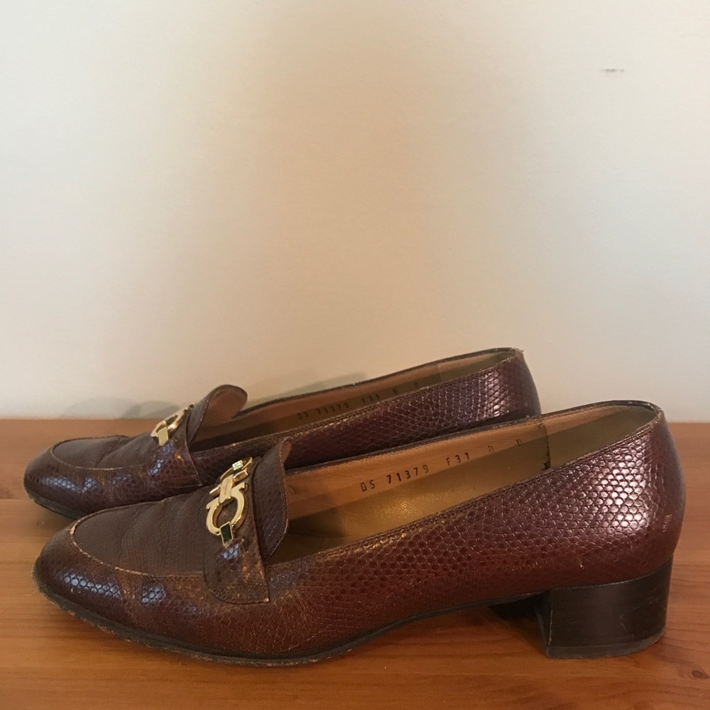 Salvatore Ferragamo brown leather flats